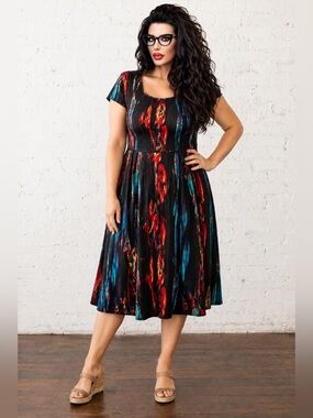 LuLaRoe Nicole Dress Fit & Flare Abstract Paint Splash Midi
Size L